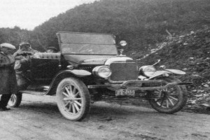 Bilde av En av Sandefjords eldste biler